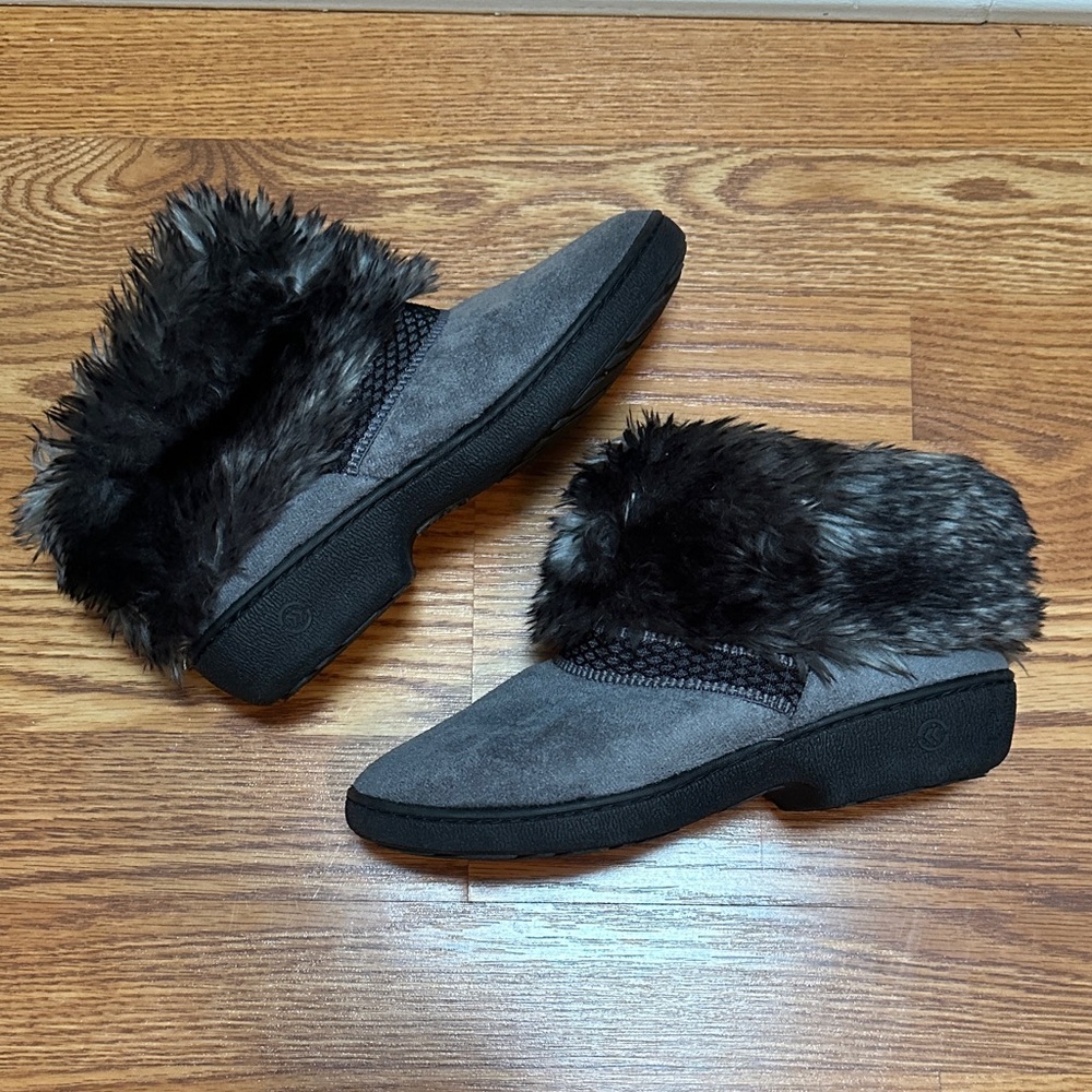 Isotoner boots size 6.5-7 women’s